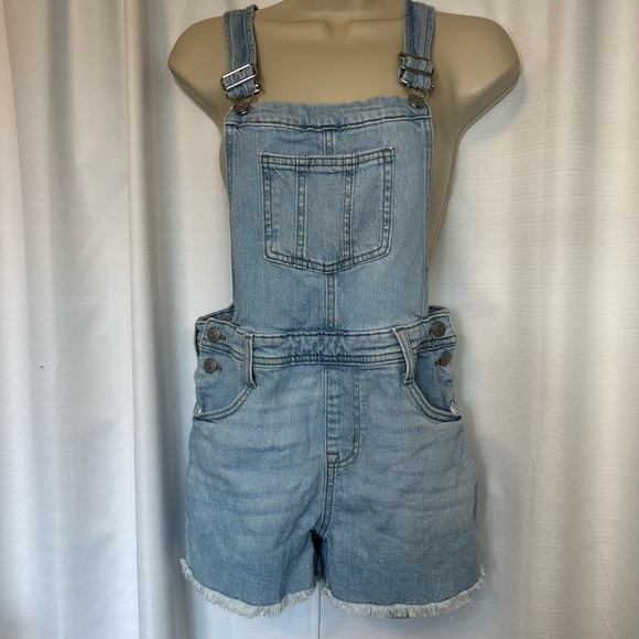 Cat & Jack Other - Cat And Jack Girls Short Overalls Light Wash Blue Size L (10/12) Shortalls Cute